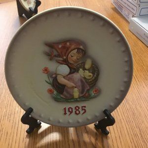 1985 HUM 278 – Chick Girl Plate NEW